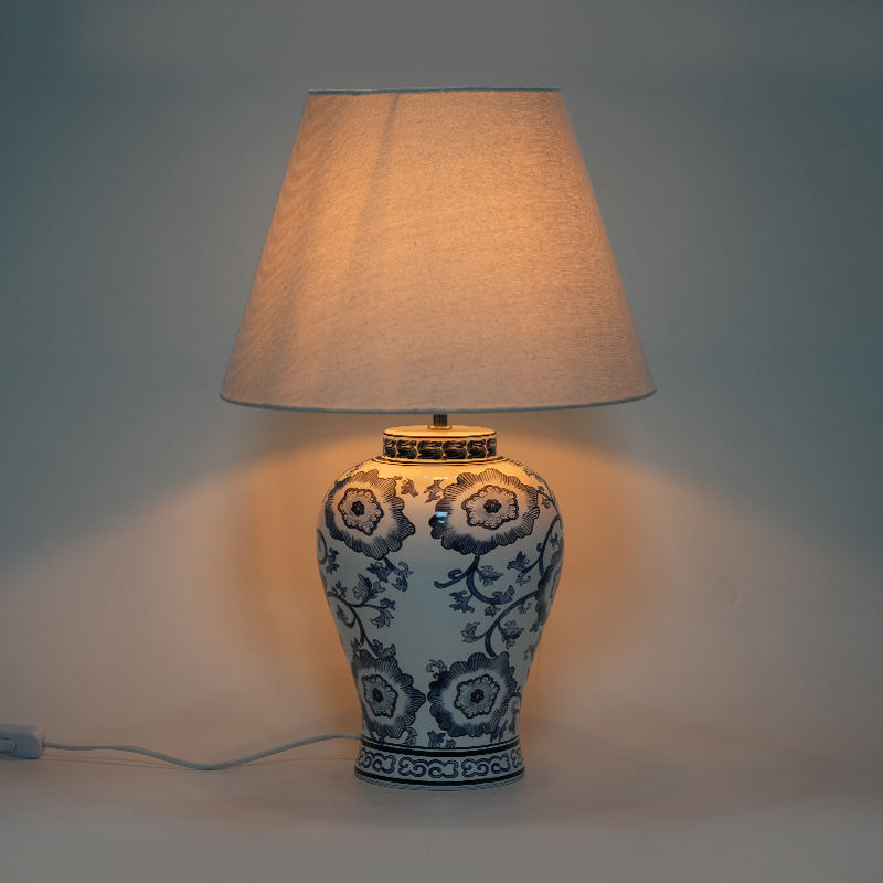 Nieuwe Chinese stijl blauwe en witte porseleinen tafellamp