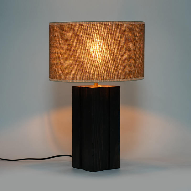 Artistieke houten tafellamp