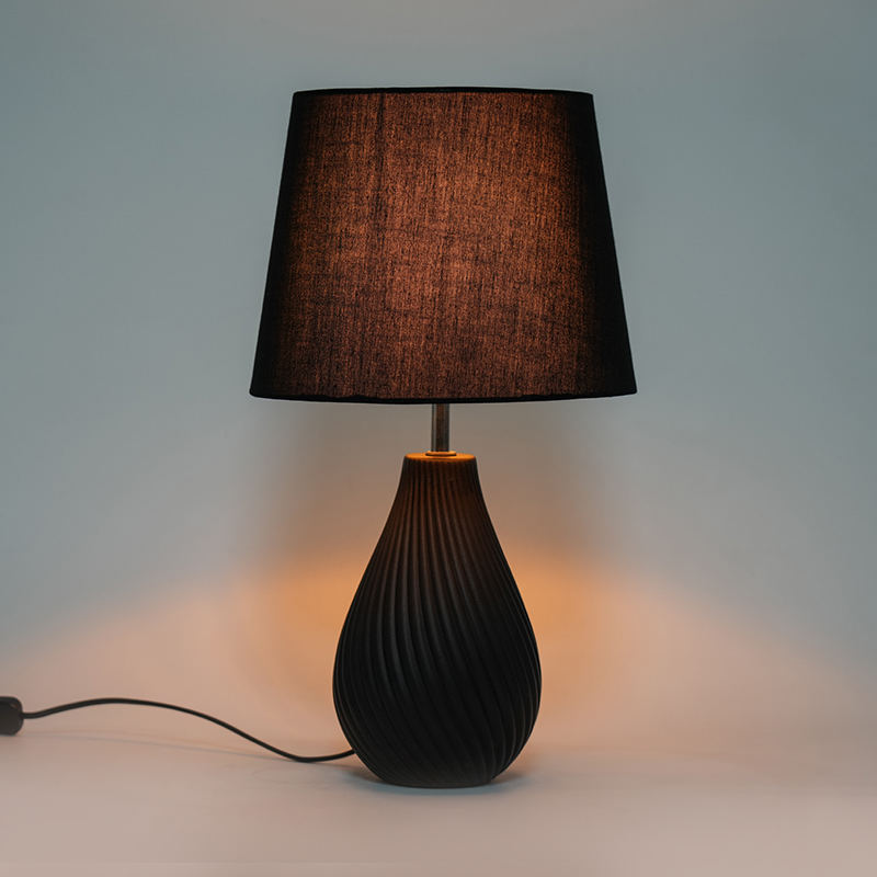 Eenvoudige slaapkamerlamp voor de slaapkamer