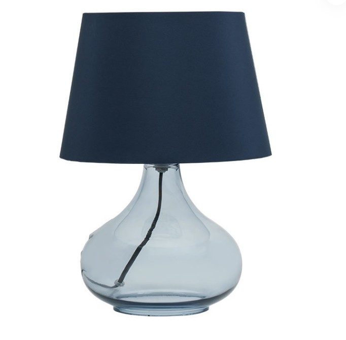 Welke andere functies heeft de hoge transparantie van de Simple Glass Table Lamp bij het creëren van de sfeer van de kamer niet alleen het licht warmer en zachter.