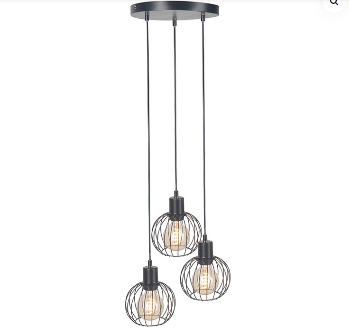 Welk effect kan de driekoppige lantaarn Iron Chandelier naar de thuisruimte brengen?